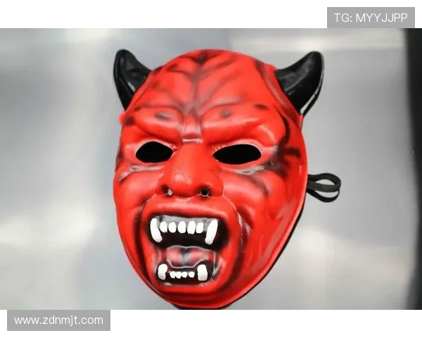 费尔明戴定制面具今日重返训练